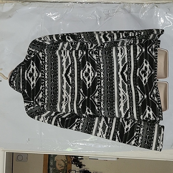 EDDIE‎ BAUER Fleece Pullover Aztec Print Quarter Zip Cozy Comfy  Black Gray XXL - Picture 4 of 6